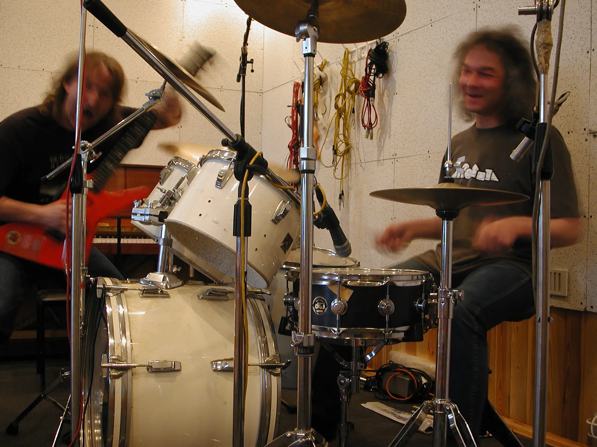 Евгений Губерман за ударными. Студия «АнТроп», 2006-2010